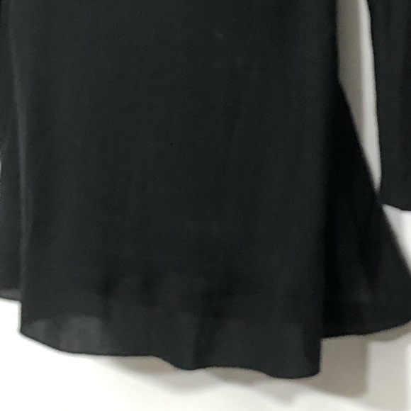 MOTHERHOOD MATERNITY top v neck chiffon hem - Picture 6 of 11